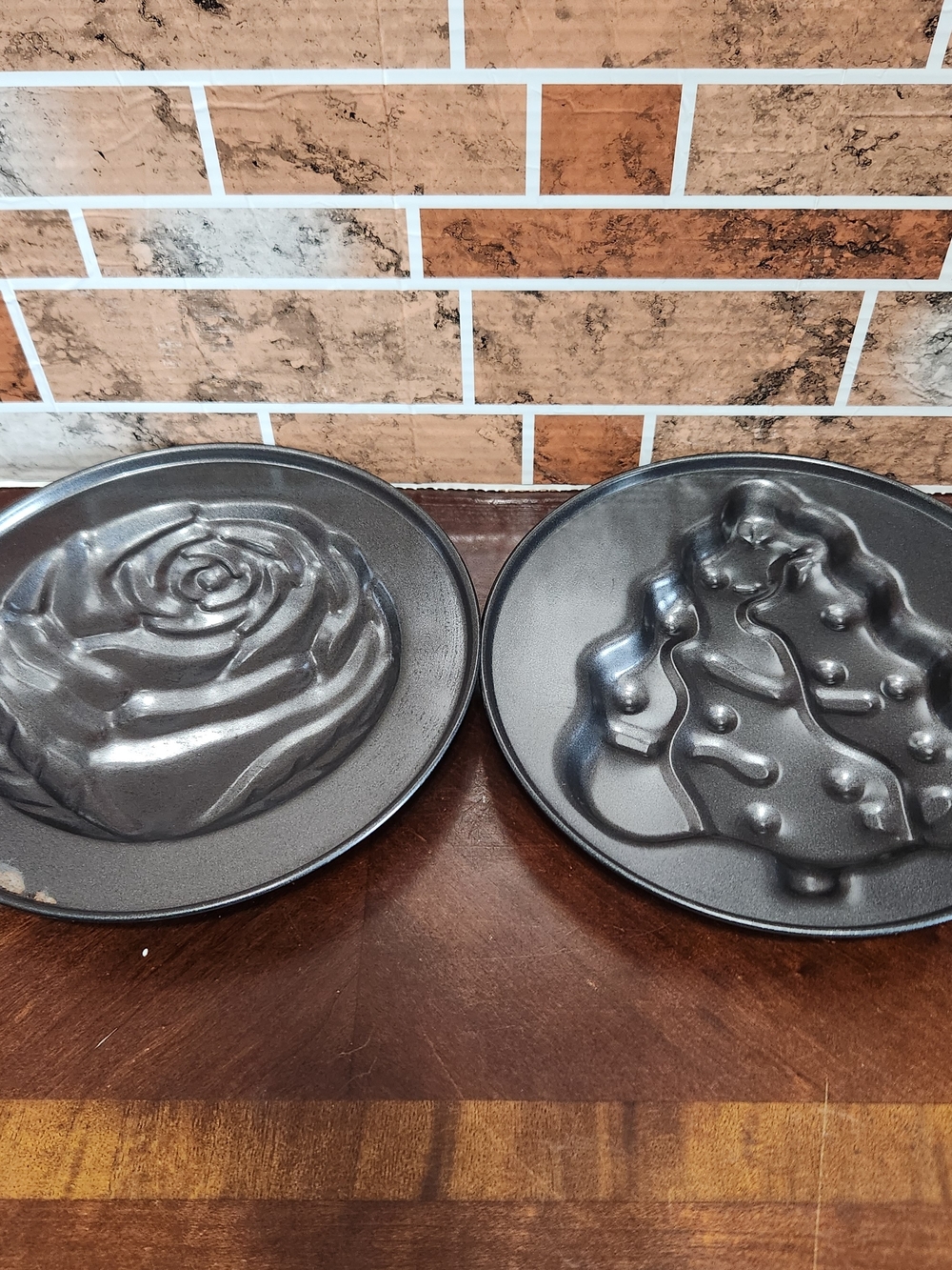 Nordic Ware Cast Aluminum Pan Set - 5 Molds: Rose, Tree, Bunny, Heart, Balloon